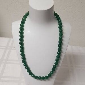 GREEN ONYX 20" BEADED NECKLACE, Sterling Silver Clasp/wire 10mm J#2520